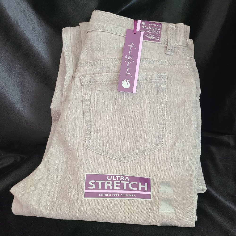 Gloria Vanderbilt Amanda Jeans - Classic Fit - Size 6
